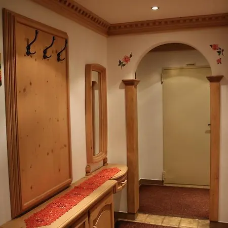 Ferienwohnung Tomann Daire Tux