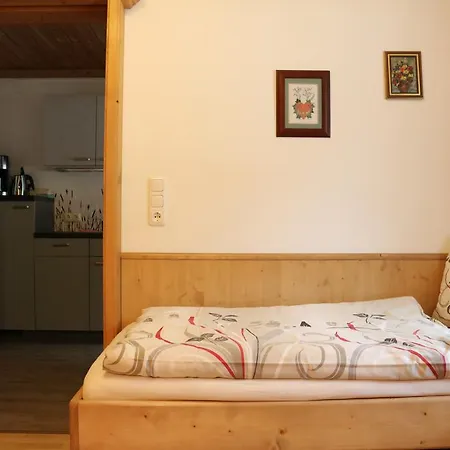 Ferienwohnung Tomann * トゥクス